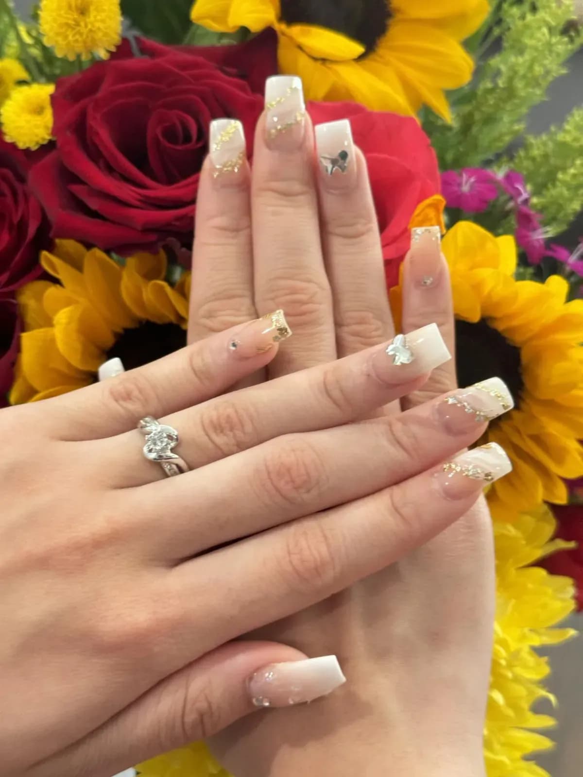 Elegant manicure design